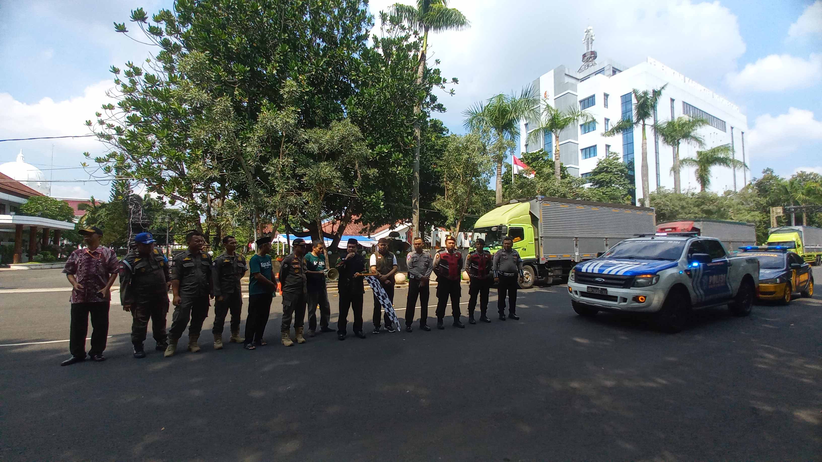 1.544 Koper CJH Bojonegoro Diberangkatkan ke Surabaya