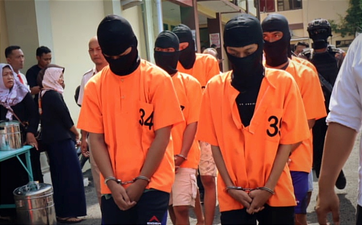 6 Terdakwa Dewasa Pengeroyokan Maut di Bojonegoro Disidangkan di Surabaya