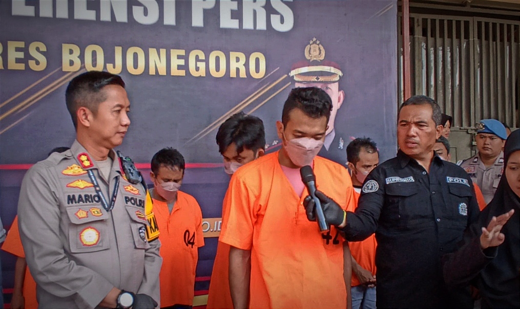 Usai Salat Tahajud, Pemuda Bojonegoro ini Gasak Mixer Masjid
