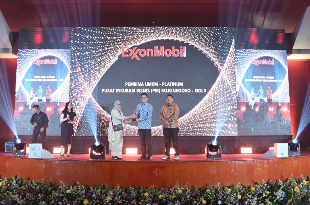 EMCL dan UMKM Bojonegoro Raih Penghargaan Tertinggi di Ajang Bina Mitra UMKM Award 2024