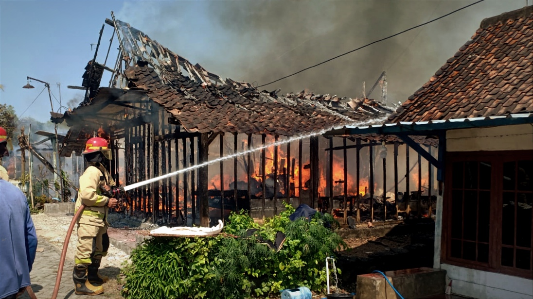 3 Rumah Warga Ludes Terbakar Akibat Bediang, Kerugian Ditaksir Rp503 juta
