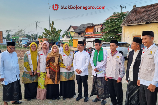 Prof Pratikno bersama Satgas Kesehatan Attanwir