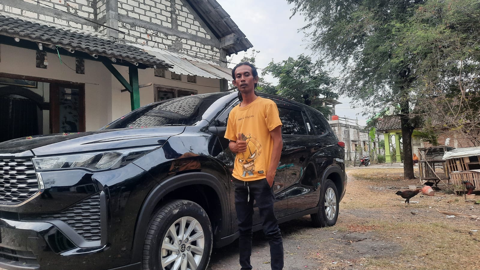 Hoki Seumur Hidup Dipakai, Pria Bojonegoro Menang Undian Mobil Innova Zenix (1)