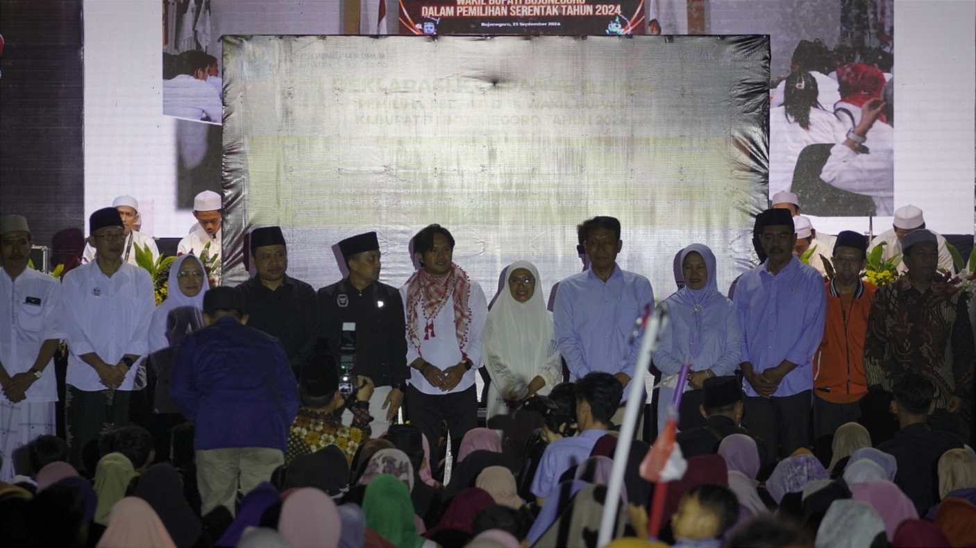 KPU Bojonegoro Gelar Deklarasi Kampanye Damai, Dua Paslon Hadir Beri Sambutan