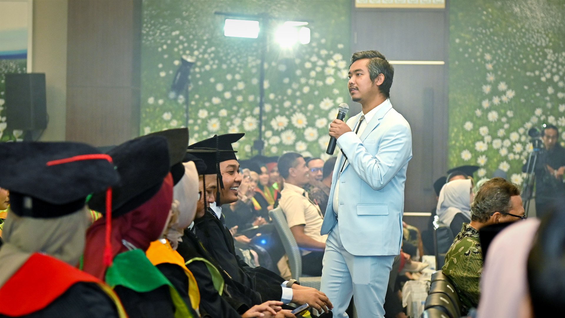 Hadir di Wisuda IKIP PGRI Bojonegoro, Dodit: Jadilah Guru yang Tulus