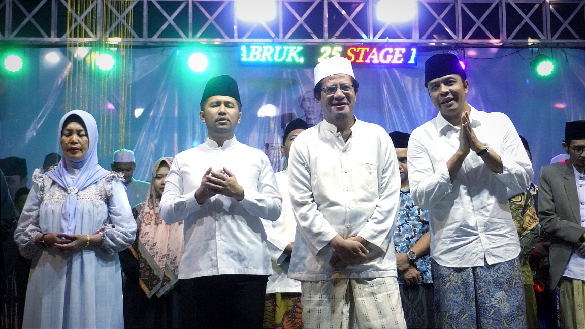 Hadiri Sholawatan di Bojonegoro, Cawagub Emil Optimis Raih Suara Signifikan