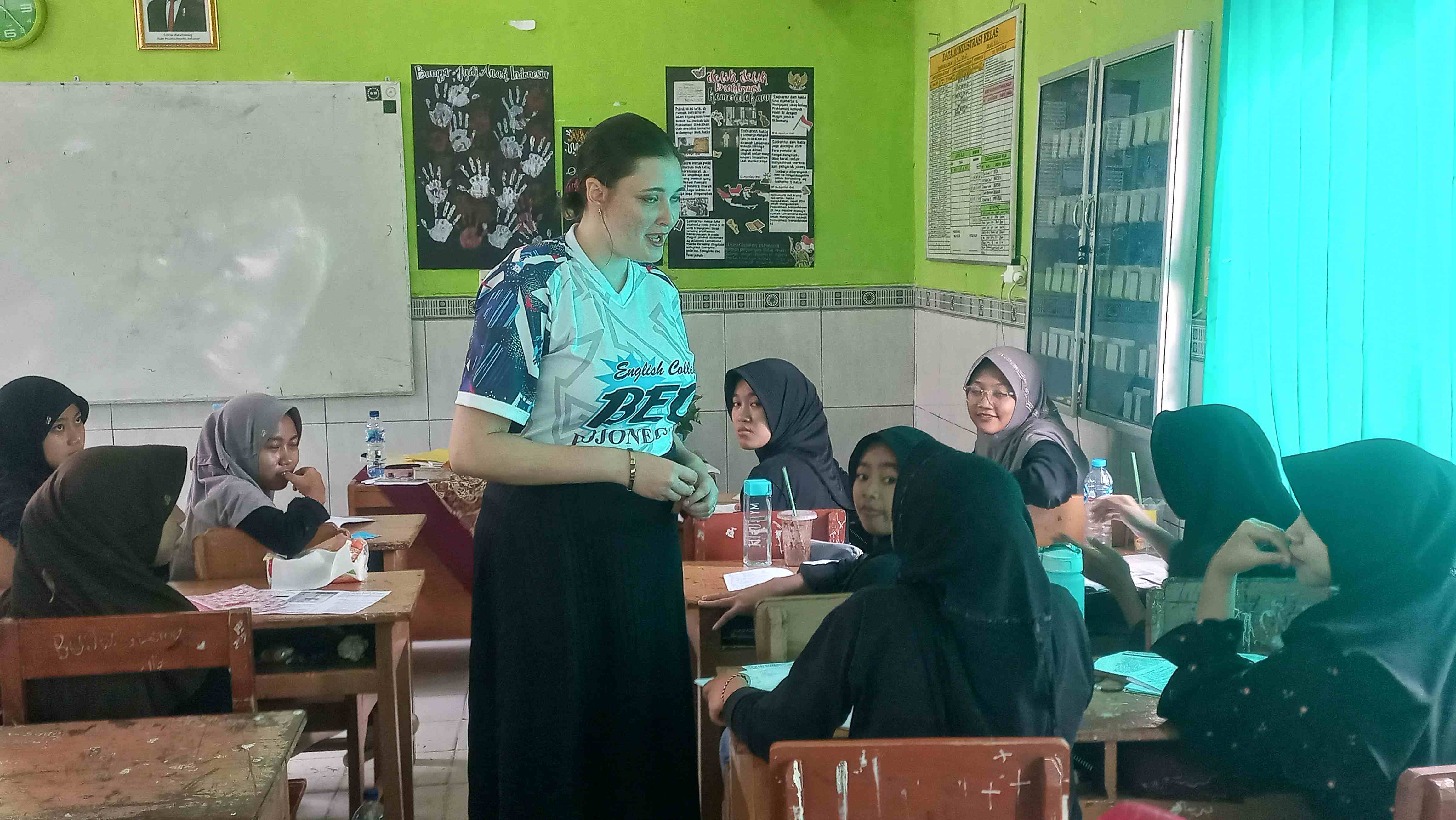 Gelar English Camp, MAN 1 Bojonegoro Undang Bule Amerika