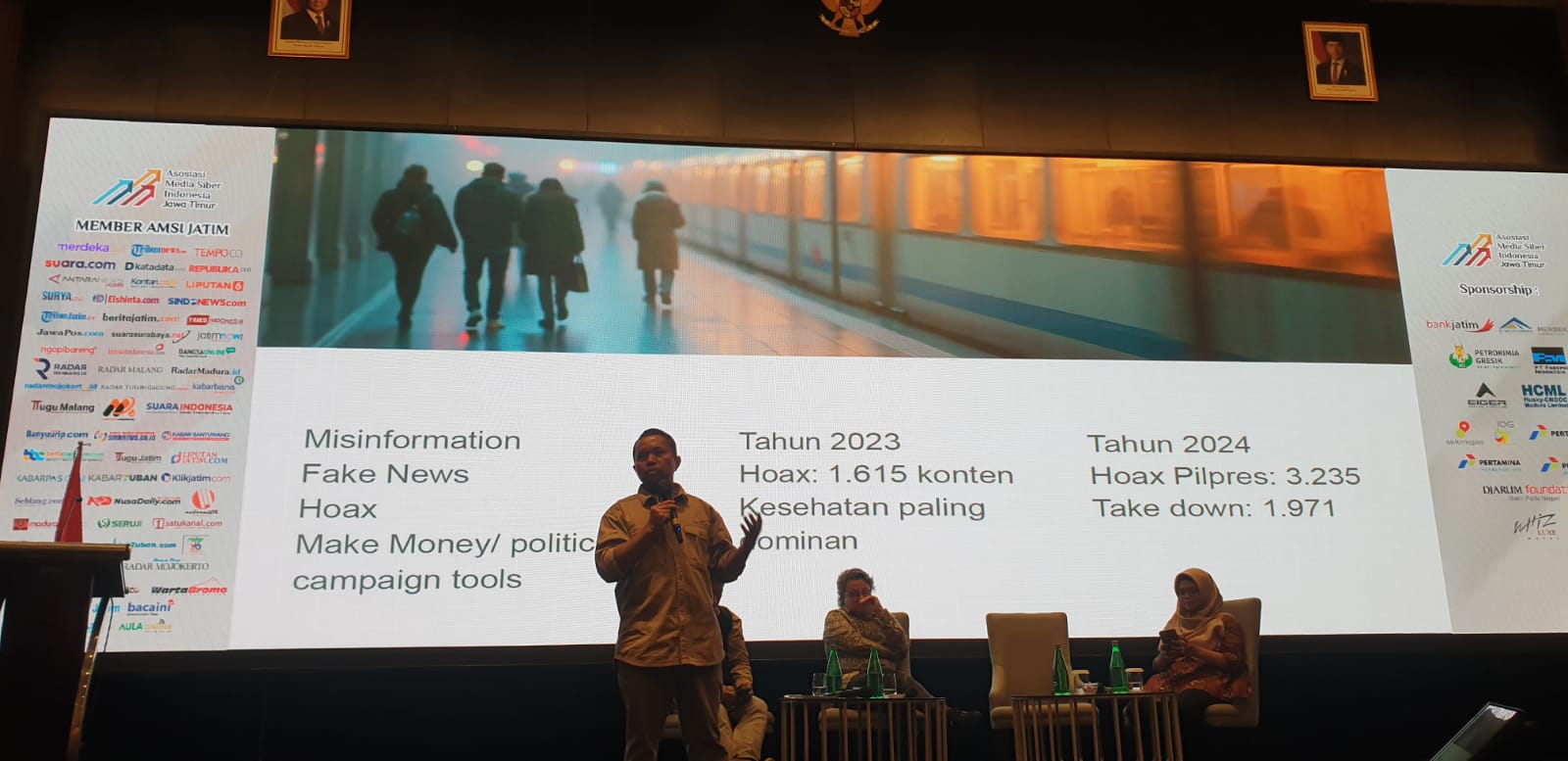 Jumping Teknologi, Wenseslaus Manggut: Tantangan dan Peluang Industri Media Digital