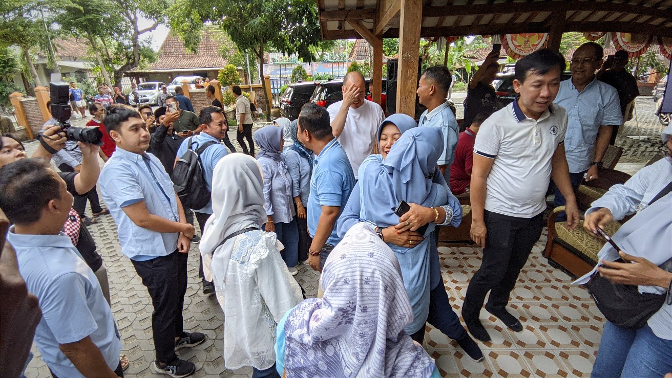 Menjelang Kemenangan Paslon 02 Wahono-Nurul