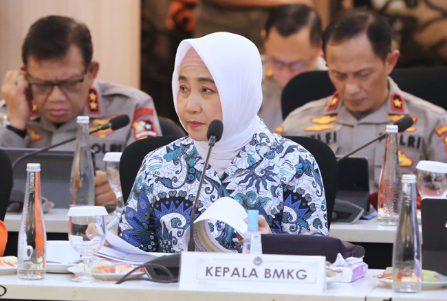 Awas..! Waspada Cuaca Buruk yang Ekstrem