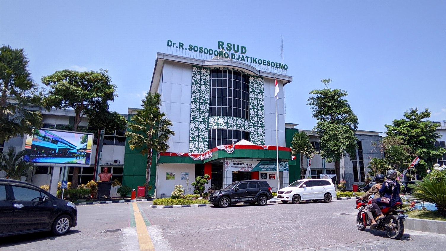 Atap RSUD Bojonegoro Ambrol, Seorang Pasien Dikabarkan Tertimpa Runtuhan