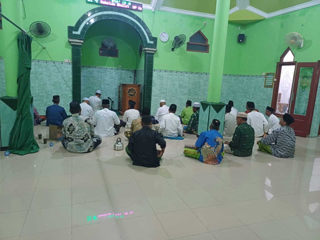 Dosen UNUGIRI Bojonegoro Berikan Pendampingan Majlis Dzikir Bagi Jamaah Lansia di Desa Sumuragung