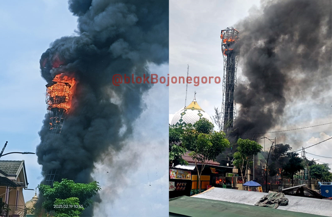 Menara Masjid Agung Darussalam yang terbakar