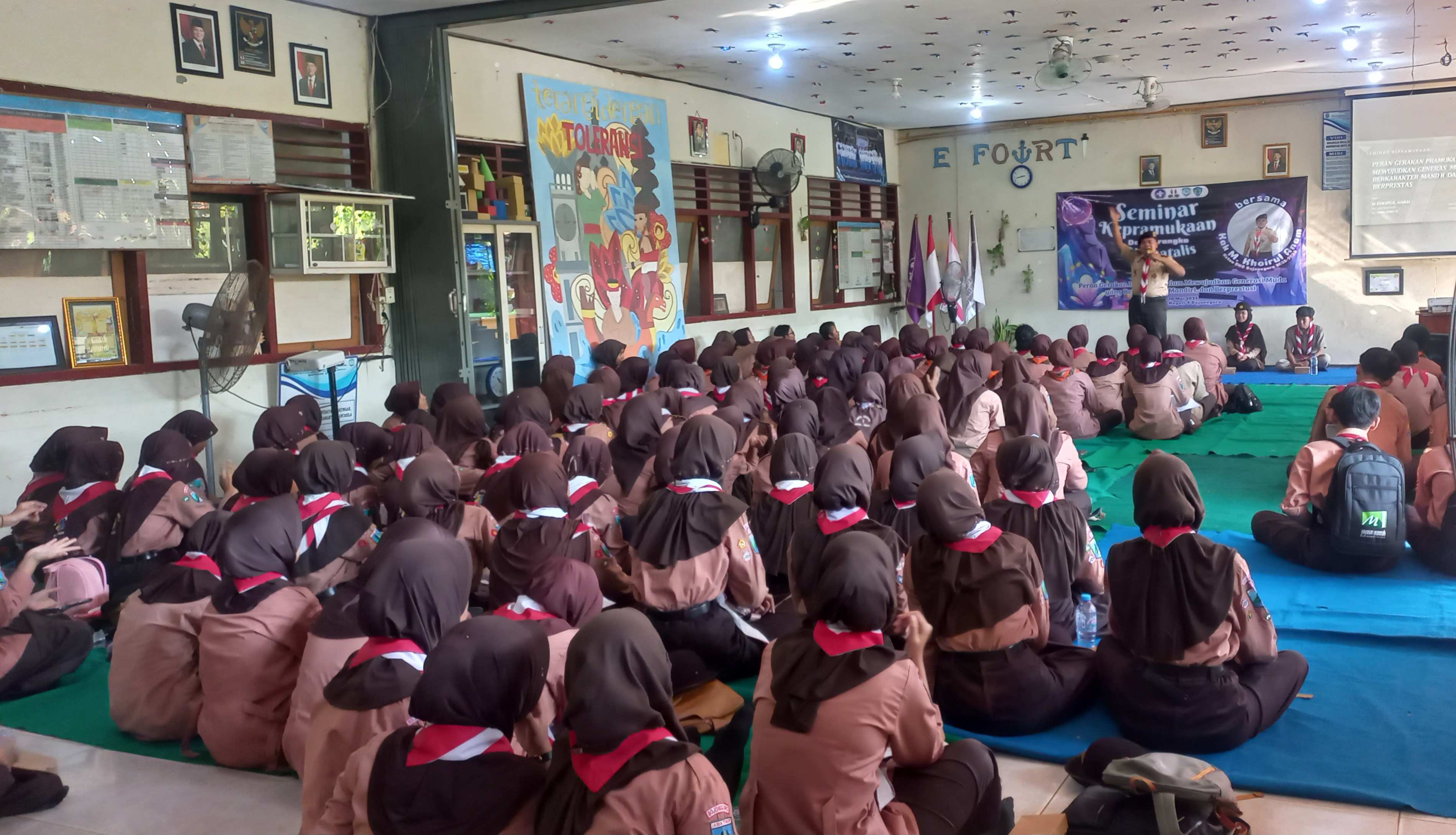Dewan Ambalan SMAN 4 Bojonegoro Gaungkan Kembali Semangat Karakter Lewat Seminar Kepramukaan