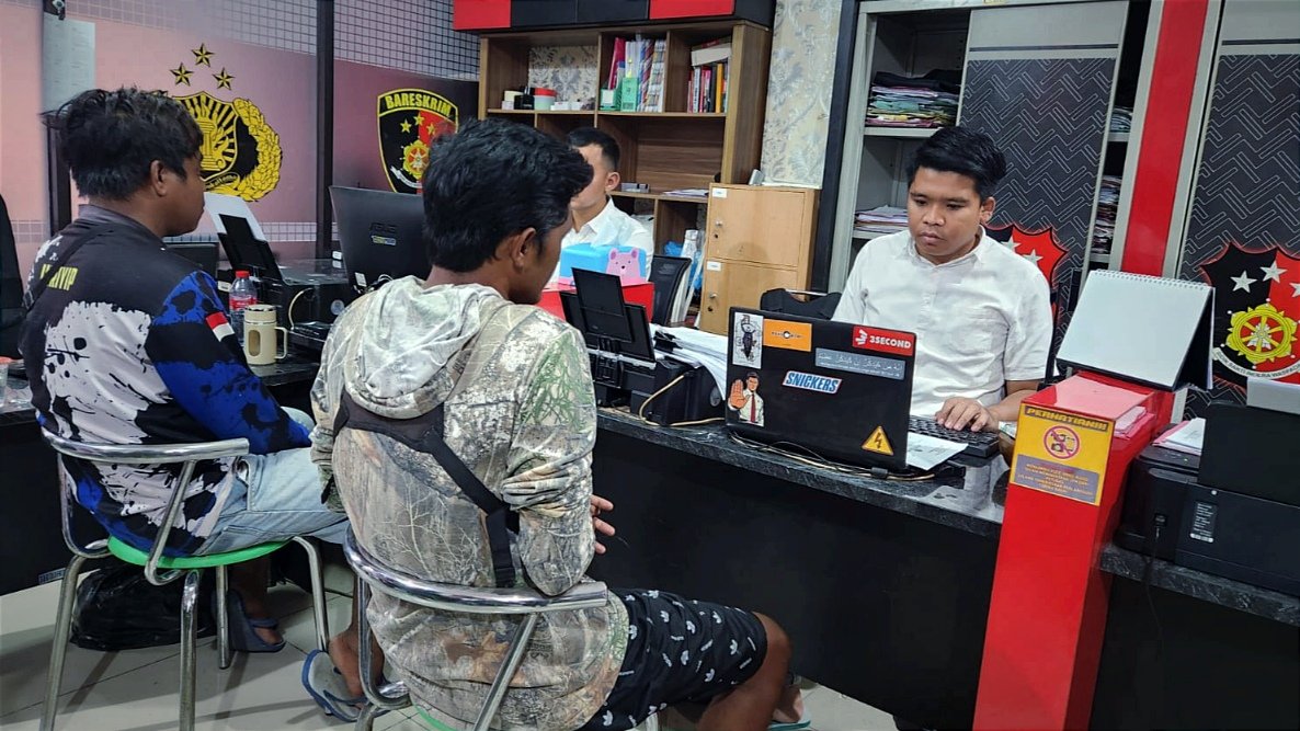 Saat Aduk Semen, Warga Bojonegoro Tertembak Peluru Nyasar Pemburu Burung