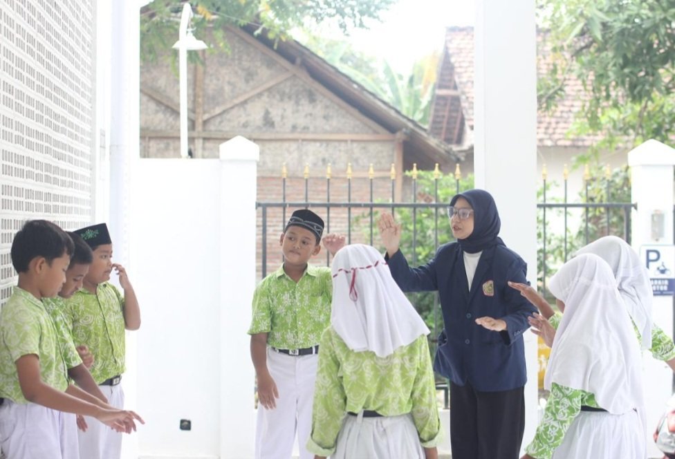 IKIP PGRI Bojonegoro Transformasikan Pengabdian Masyarakat Menjadi Mata Kuliah Berbasis Pengalaman