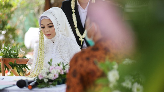 Menjamak Shalat bagi Pengantin, Hukumnya?