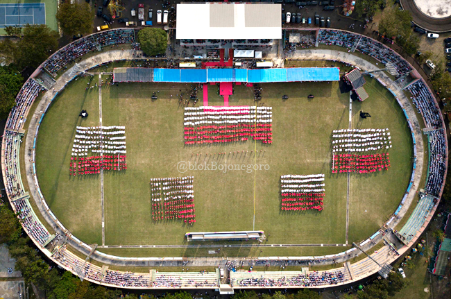 Formasi Merah Putih 2025 Penari Kayangan Api