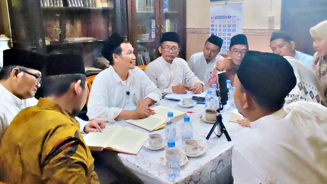 Catatan atas Tafsir Kemenag, Gus Baha: Benar Saja Tidak Cukup, Harus Nyaman Dibaca
