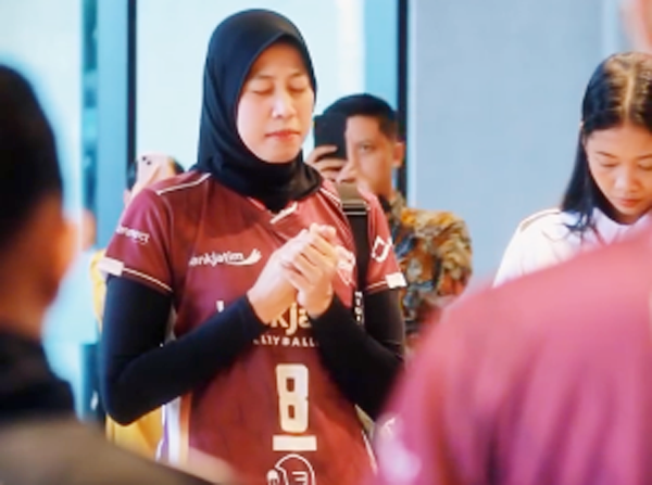 Doa Megatron untuk Surabaya Bank Jatim Peringkat 3