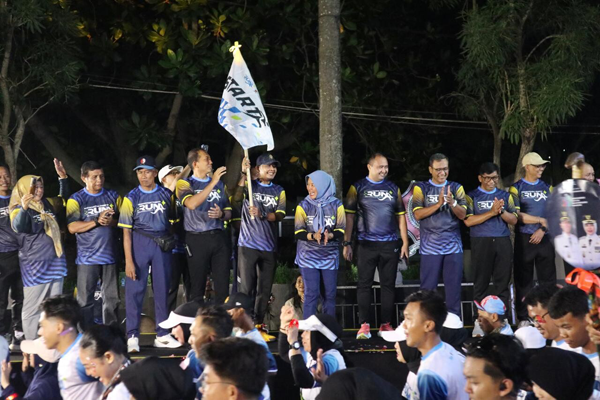 Medhayoh Night Run: Mlayu Bareng, Seneng Bareng