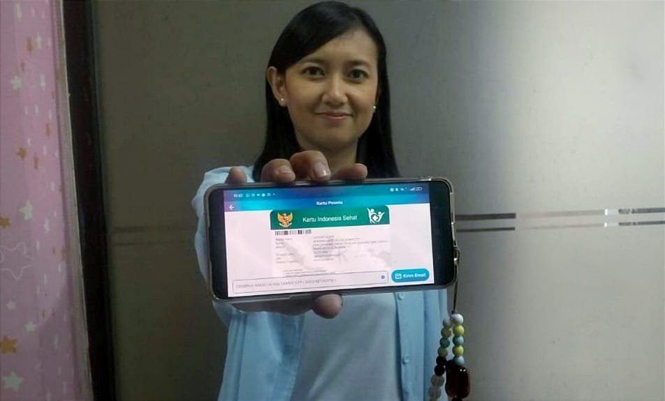 Mobile JKN Permudah Debrina Pantau Kesehatan Keluarga