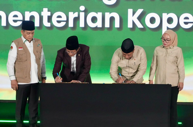Kemenag-Kemenkop Sepakati Penguatan Koperasi Pesantren dan Rumah Ibadah