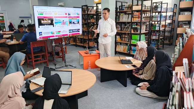 Asah Kemampuan Mewarta, Perpustakaan Unugiri Gelar Pelatihan Menulis Berita