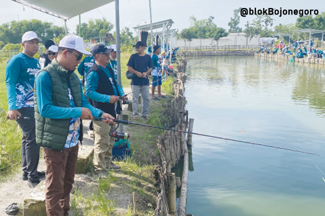 Disbudpar dan DPRD Jatim Promosikan Wisata Bojonegoro Lewat Lomba Mancing
