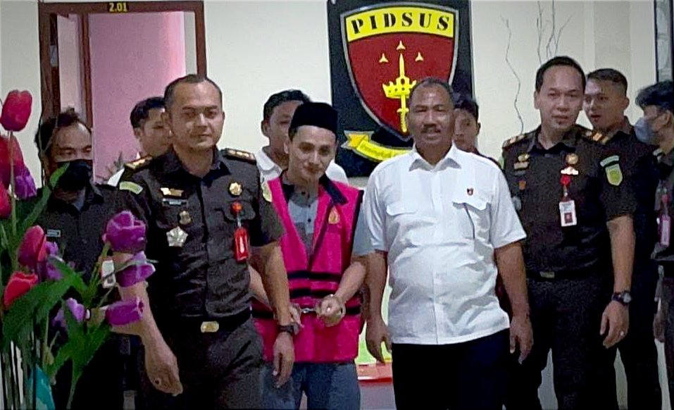 Bendahara Desa Samberan Bojonegoro Tilap Uang...