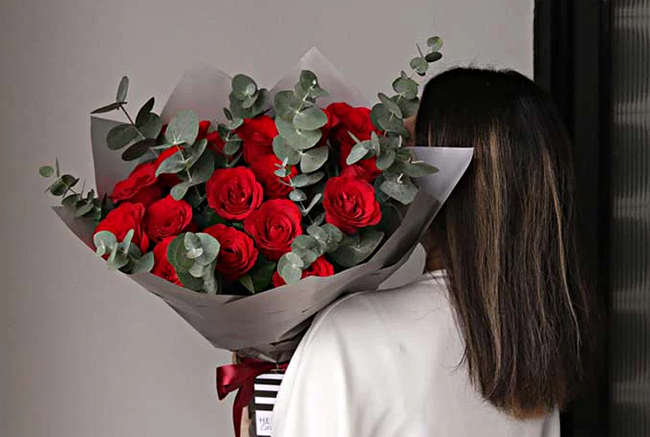Valentine's Day? Asal Usul, Makna 14 Februari, Tradisi...