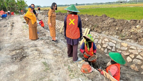 Pemkab Bojonegoro Selesaikan Bangun 108 Jaringan Irigasi Desa...