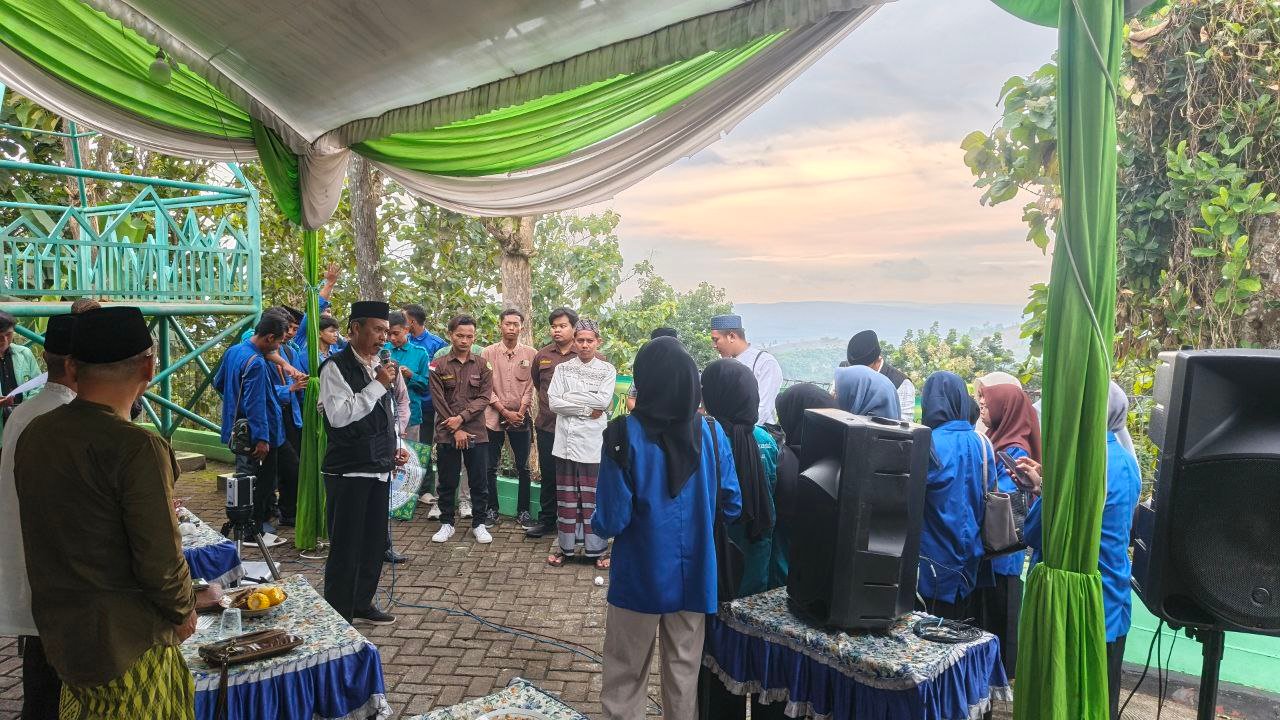 Suasana Pra Rukyat Hilal di Bojonegoro, BHR Dampingi...