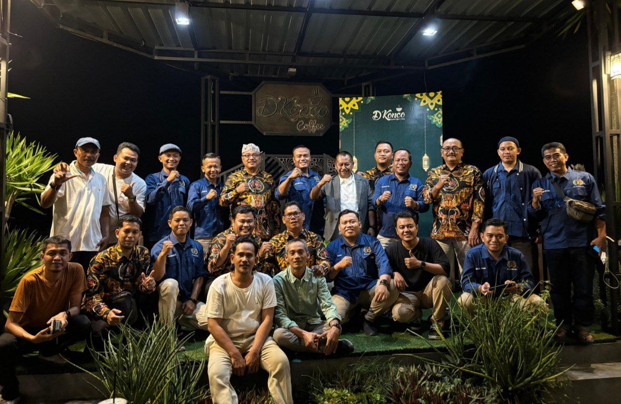 Ramah Tamah PWI Bojonegoro dan PWI Lamongan di...