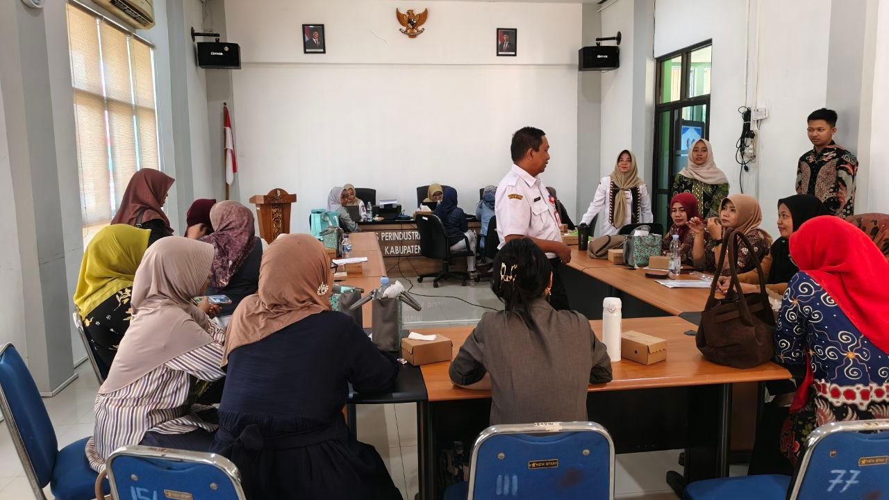 Disperinaker dan PKK Bojonegoro Gelar Bimtek IKM, Fokus...