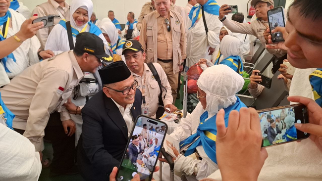 Menhaj Pimpin Kedatangan Amirulhaj Gelombang Kedua di Arab...