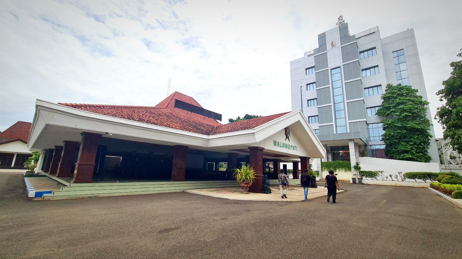 Harga Pertamax Naik, Bupati Bojonegoro Sebut Pelayanan Publik...