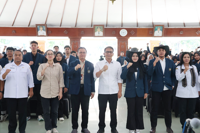 487 Mahasiswa UB Gelar KKNT di Bojonegoro, Bupati...