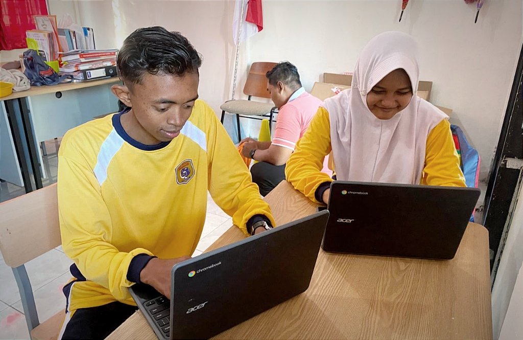Tak Halangi Prestasi, Siswa Tunarungu Asal Bojonegoro Wakili...