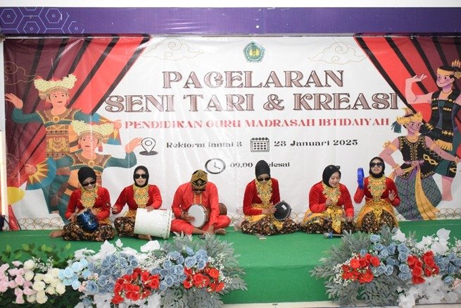 PGMI UNISDA Lamongan Gelar Pagelaran Seni Tari dan Kreasi Mahasiswa