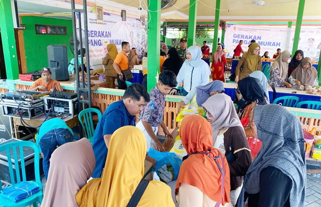 Pasar Murah di Bojonegoro, Selalu Diburu Warga Sampai...