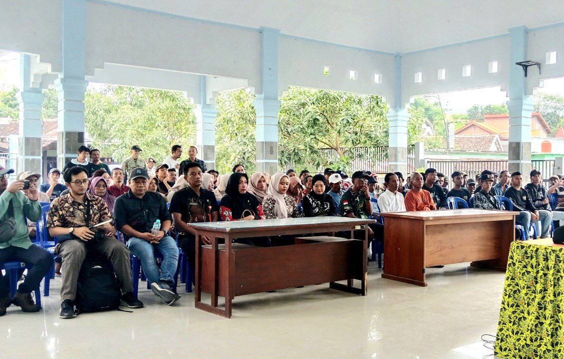 Ratusan Warga Serentak Tolak Rencana Geothermal Gunung Pandan