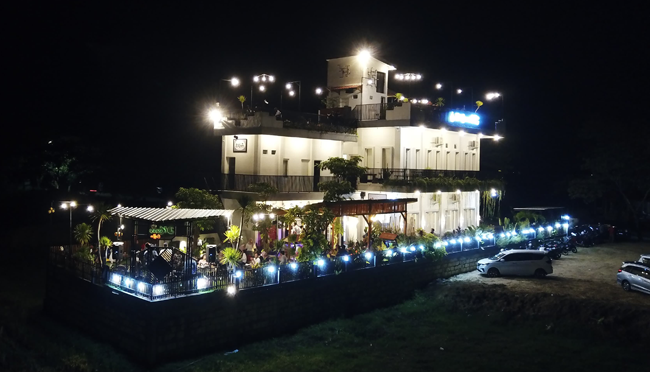 Selama Puasa Ramadan, D'Konco Cafe Buka Sore