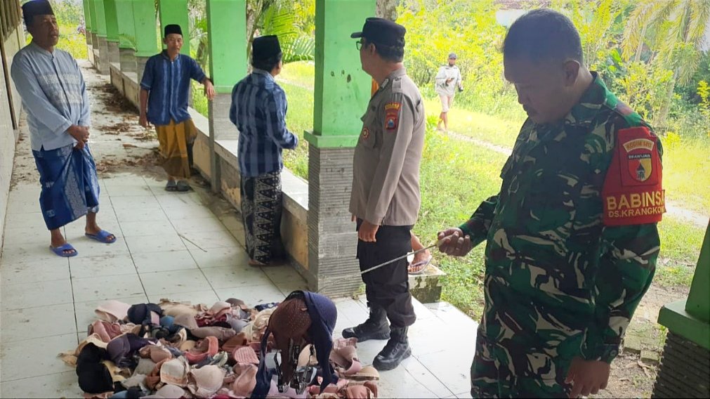 Polisi Buru Maling Ratusan BH di Bojonegoro