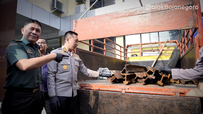 4 Pencuri Rel Kereta BojonegoroTertangkap di Jawa Tengah, 6 DPO