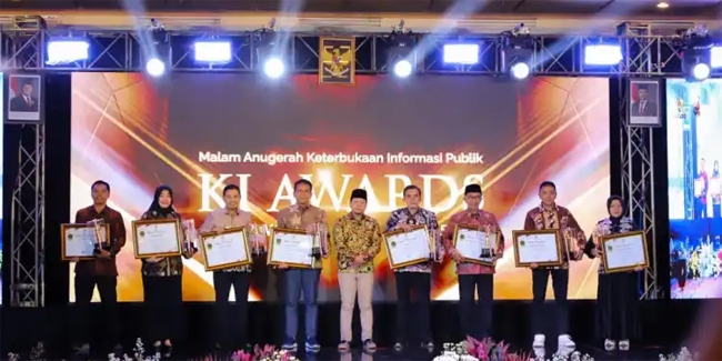 Tuan Rumah Pertama KI Award 2025, Bojonegoro Raih Tiga Penghargaan KIP