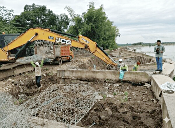 Pemkab Bojonegoro Pastikan Penanganan Kerusakan Pelindung Tebing di...