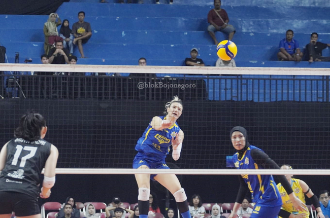 Foto-Foto Aksi Electric PLN Mobile Kalahkan Medan Falcons...