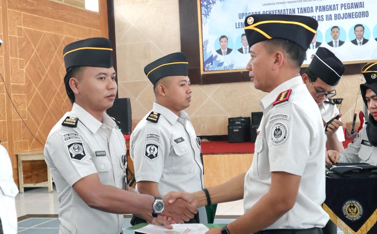 Delapan Pegawai Lapas Bojonegoro Naik Pangkat, Begini Pesan...