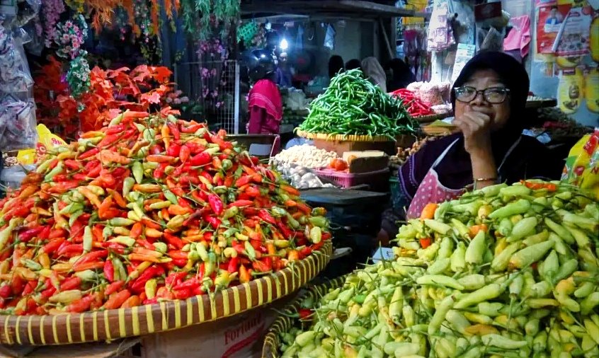 Jelang Ramadan 2025, Harga Cabai Rawit di Bojonegoro...